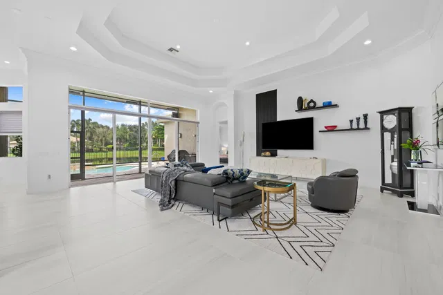  Residence photo 9