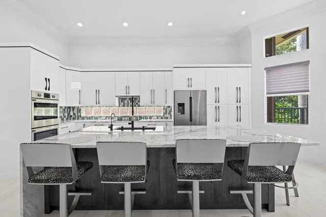  Residence photo 11