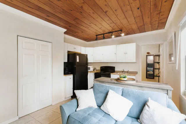  Residence photo 5