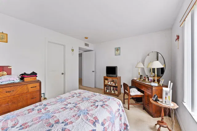 Unit B215 photo 11