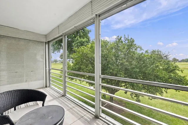  Residence photo 19