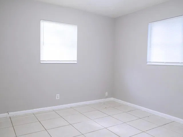 Unit A photo 10
