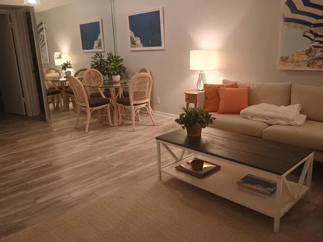 Unit 202 photo 11