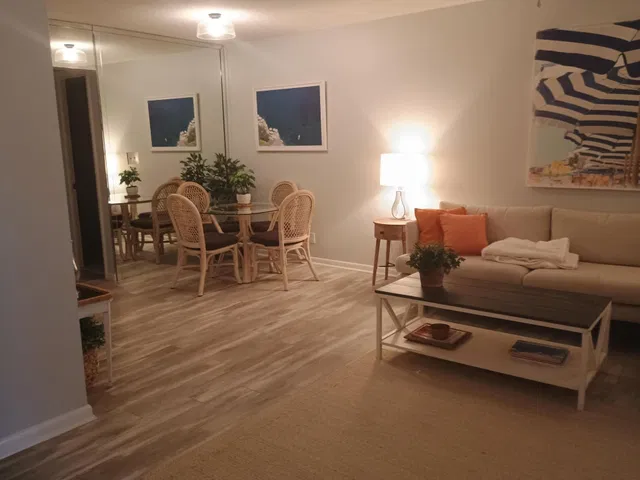 Unit 202 photo 18