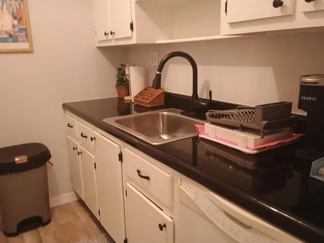 Unit 202 photo 22