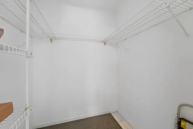 Unit 112 photo 13