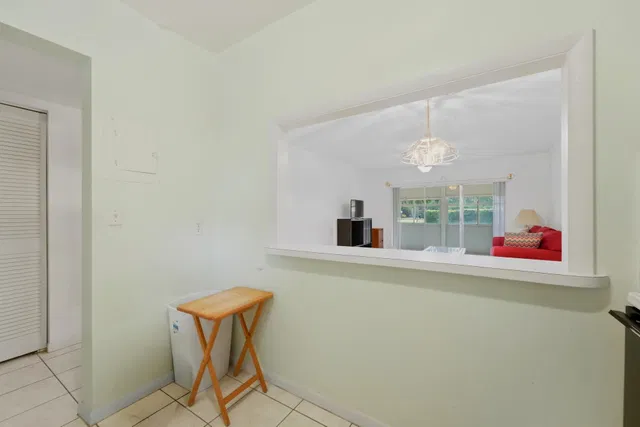 Unit 112 photo 19