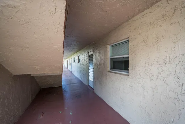 Unit 112 photo 30