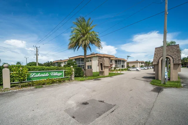 Unit 112 photo 36