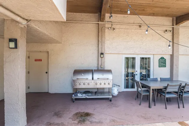 Unit 112 photo 44