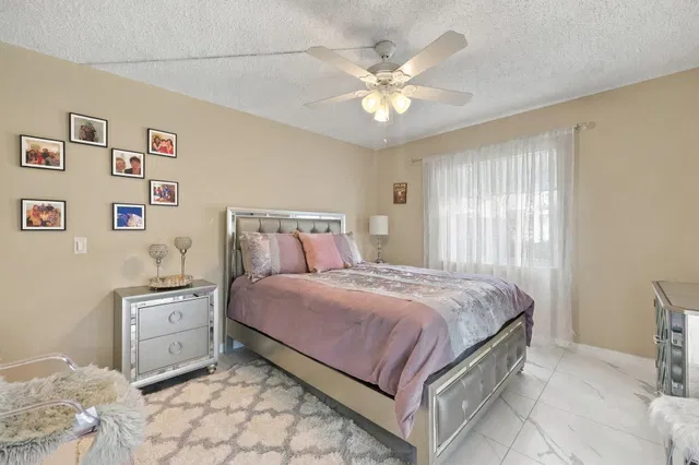  Residence photo 18