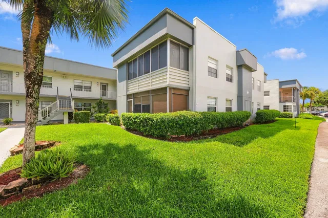  Residence photo 27