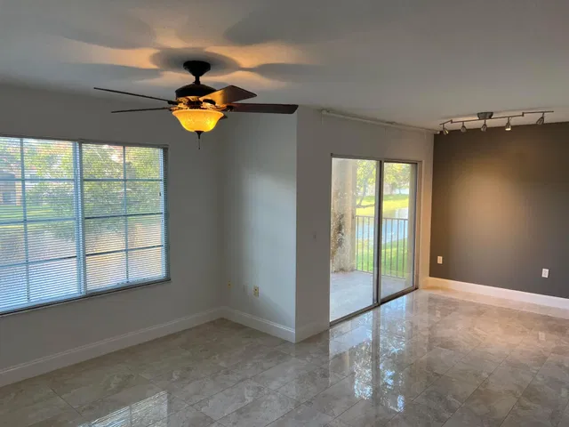 Unit 204 photo 2