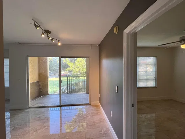 Unit 204 photo 3