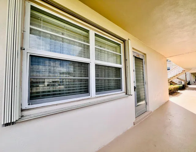 Unit 173 photo 12