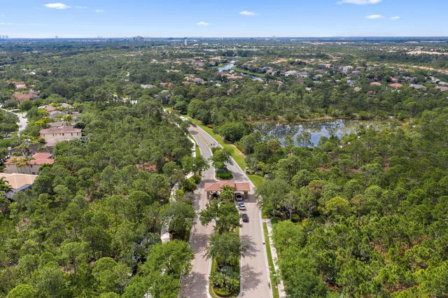 Evergrene Palm Beach Gardens Residence photo 43