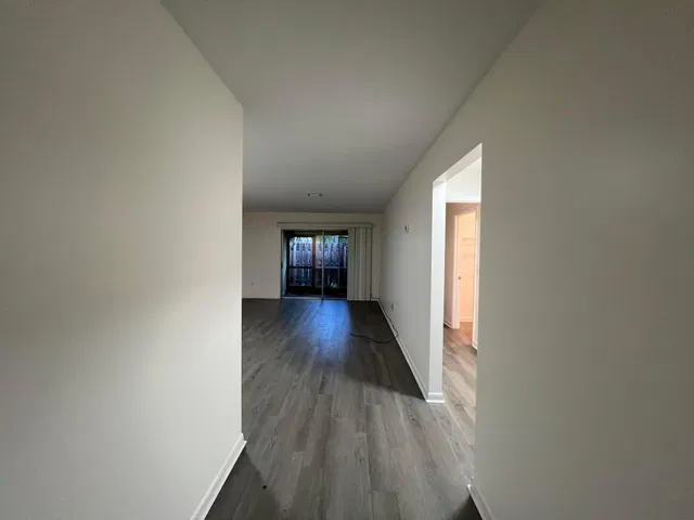 Unit A photo 9