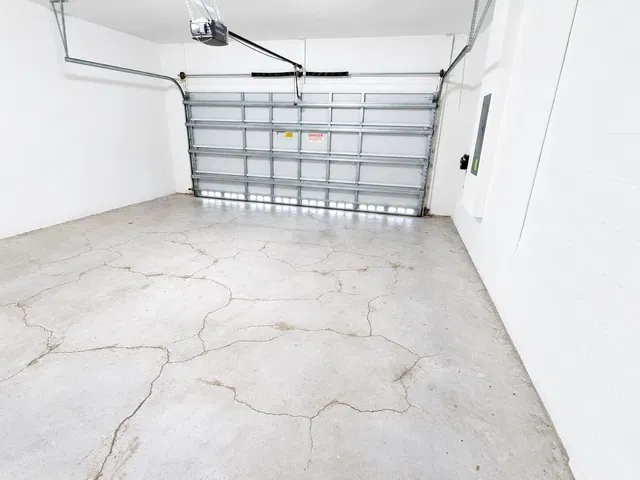 Residence photo 2