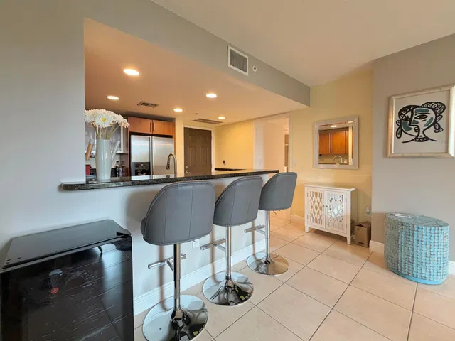 610 Clematis Unit 226 photo 8