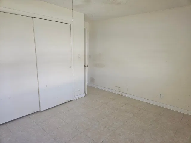 Residence photo 10