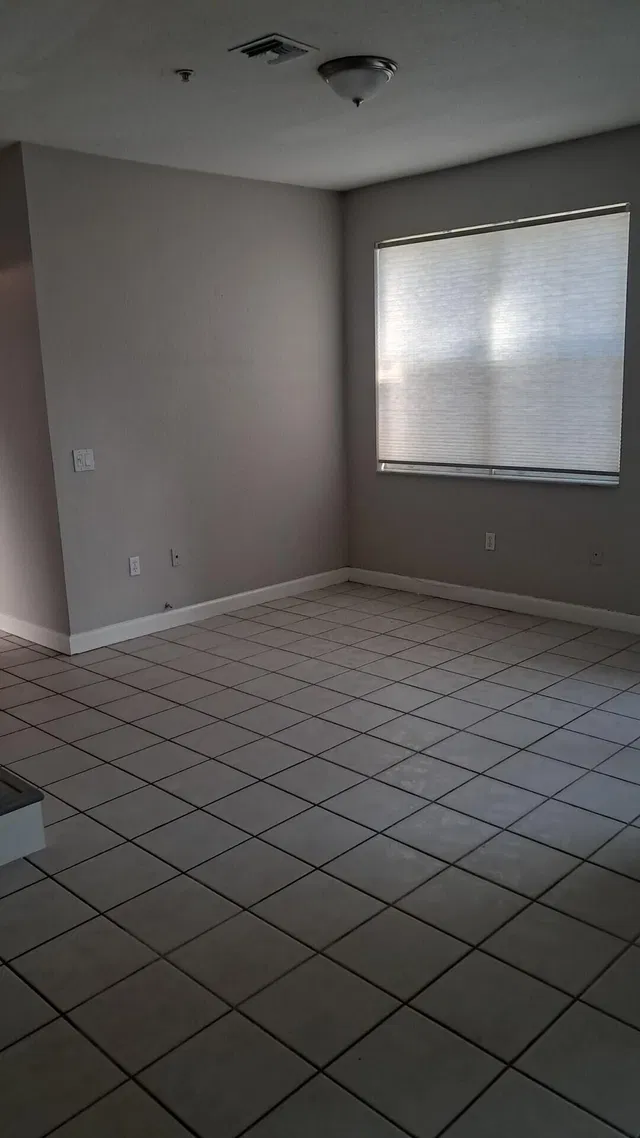Residence photo 18