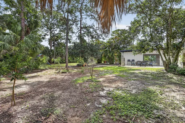 Residence photo 32