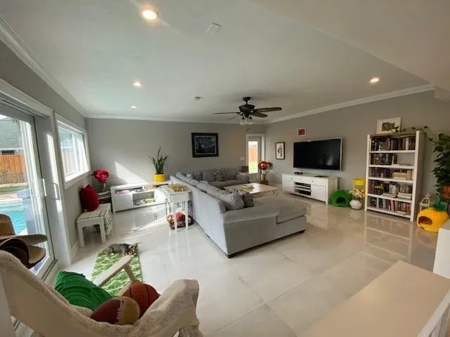 Residence photo 5
