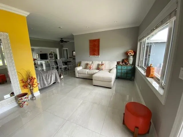 Residence photo 8