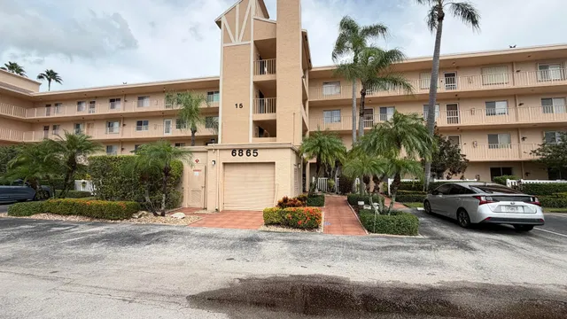 Unit 203 photo 2