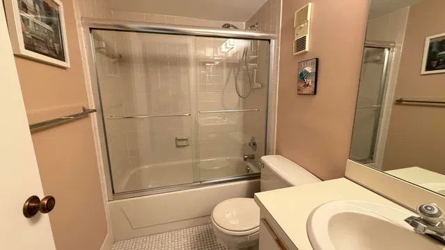 Unit 203 photo 14