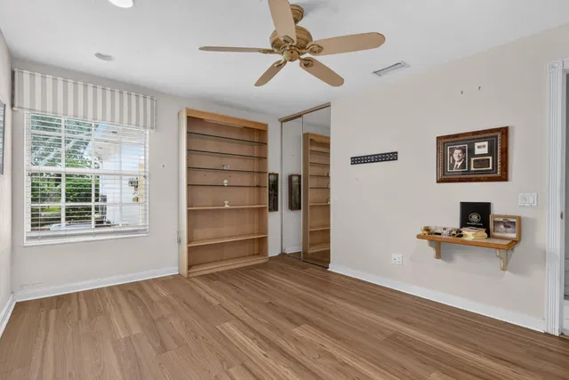 Residence photo 14