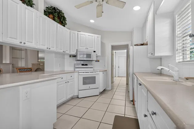 Residence photo 20