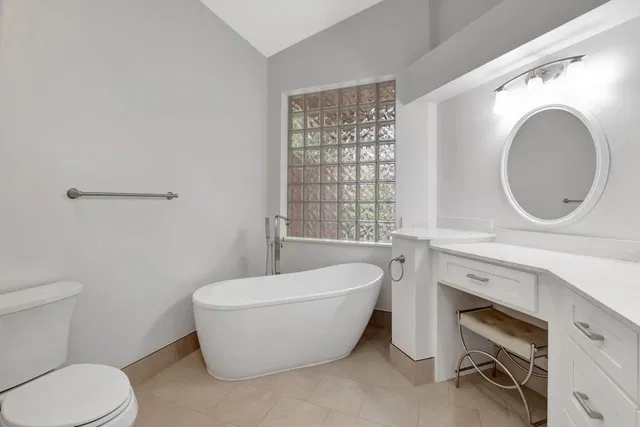 Residence photo 25