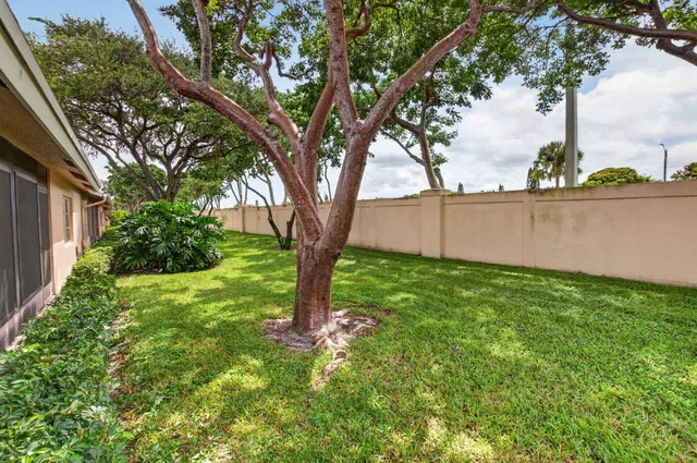 Residence photo 34