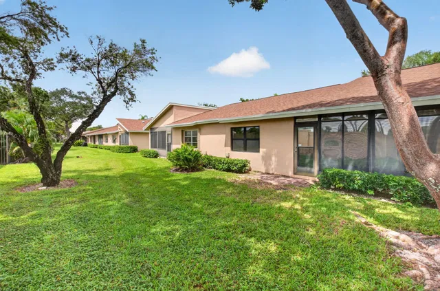 Residence photo 35