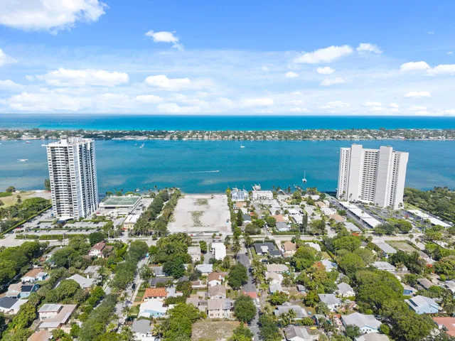 West Palm Beach Residence photo 39