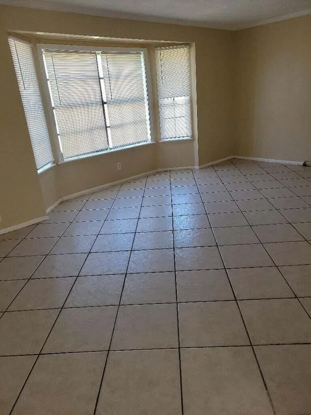  Residence photo 14