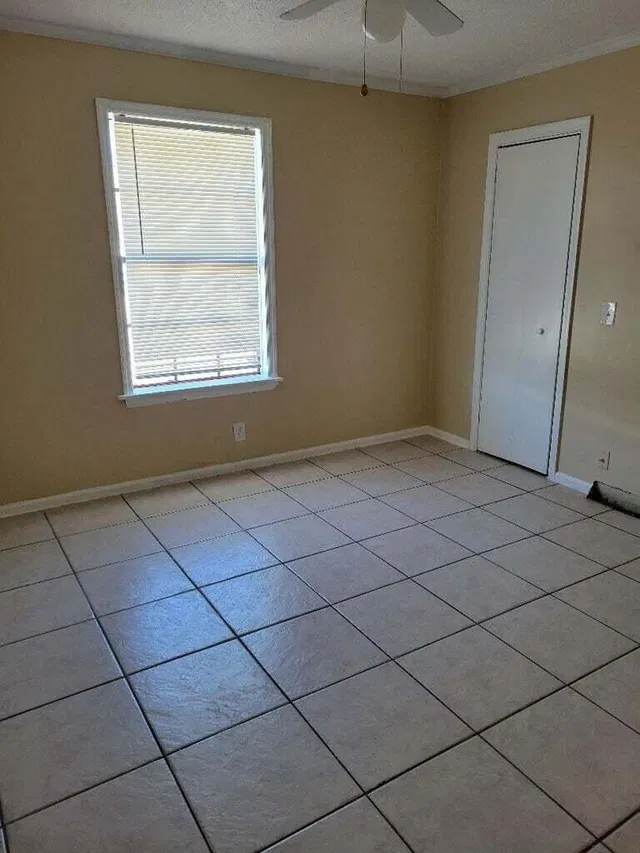  Residence photo 15