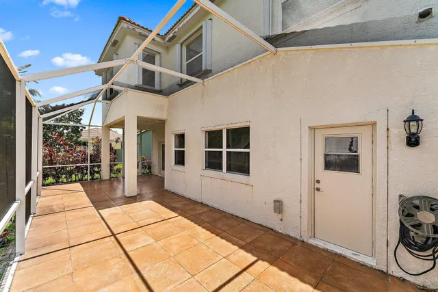 Residence photo 43