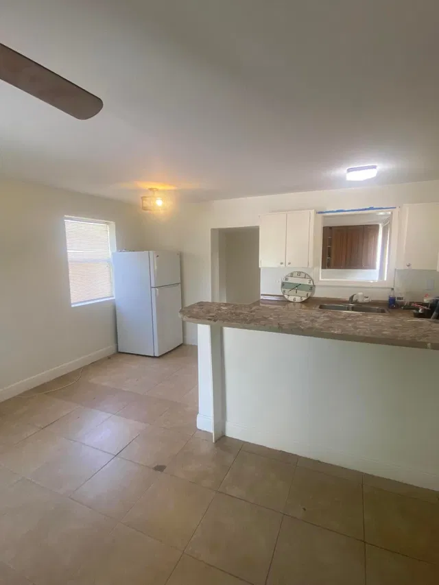Residence photo 3