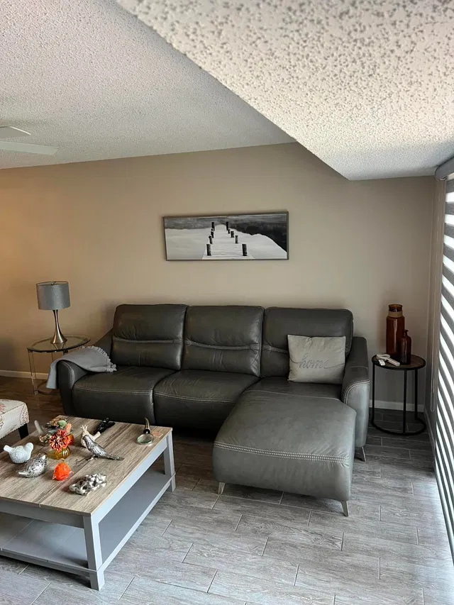  Unit 111 photo 8
