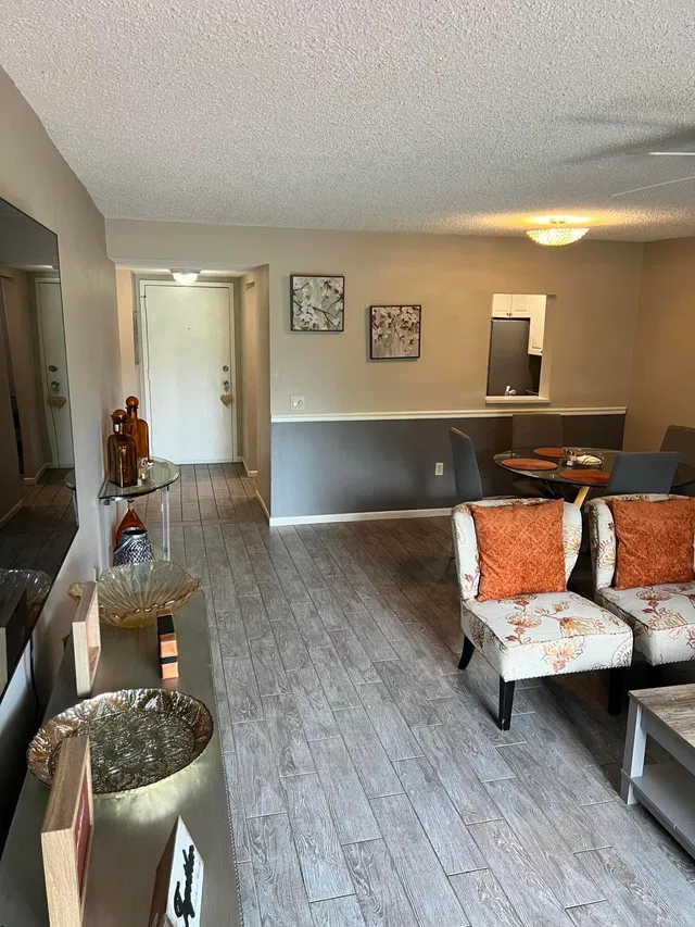  Unit 111 photo 11