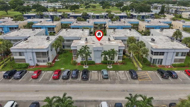 Unit 541 photo 16
