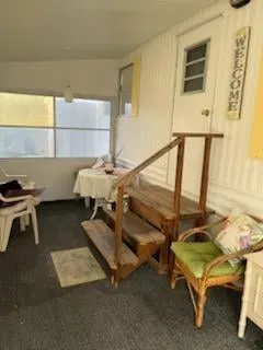 Unit 51 photo 10