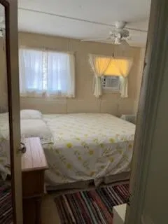 Unit 51 photo 20