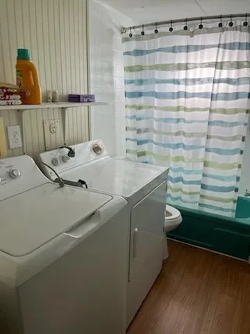 Unit 51 photo 23