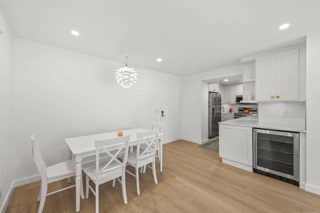 Unit 203 photo 7