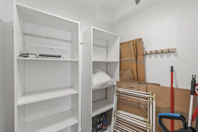 Unit 203 photo 25