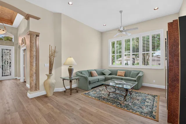 Residence photo 11