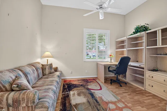 Residence photo 38